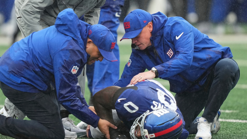 Brian Burns knee injury update: the Giants receive the worst news after also losing Jaxson Dart