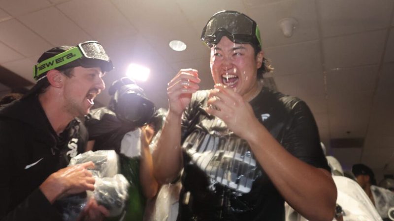 Maximum Murakami: Slugger Enjoys White Sox’s 1st Playoff Series Win Since ’05
