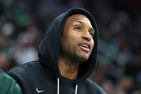 Warriors strengthen roster with Al Horford signing while Kuminga talks stall