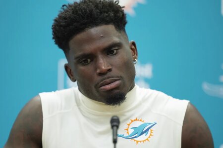 Tyreek Hill does not want to argue with Tua Tagovailoa and becomes his ally despite accusations against everyone on the Dolphins