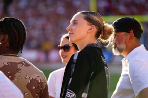 UConn makes new announcement about Paige Bueckers as the Dallas Wings player recovers