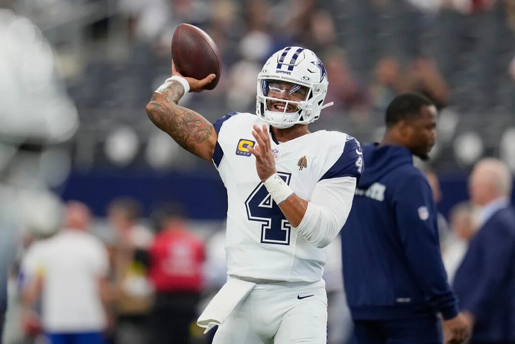 Dak Prescott rallies the Dallas Cowboys locker room amid immense pressure