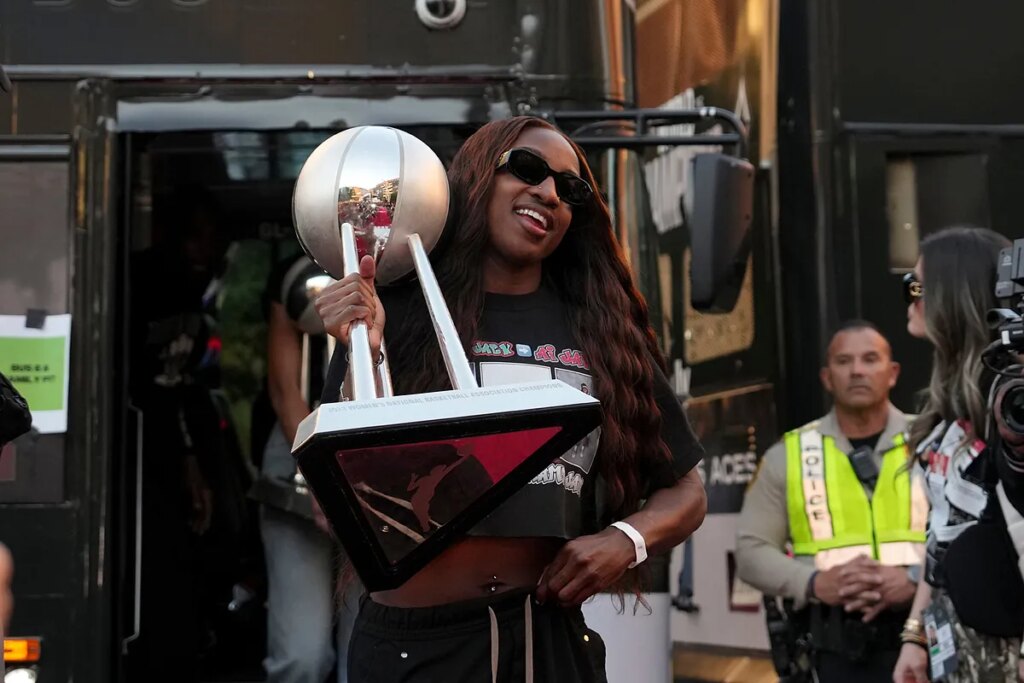 A new ‘guest’ is appearing in the WNBA’s CBA and is angering Caitlin Clark and other players