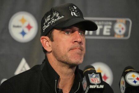 Aaron Rodgers issues ‘threat’ to teammate who tackled him as Steelers prepare to host Packers