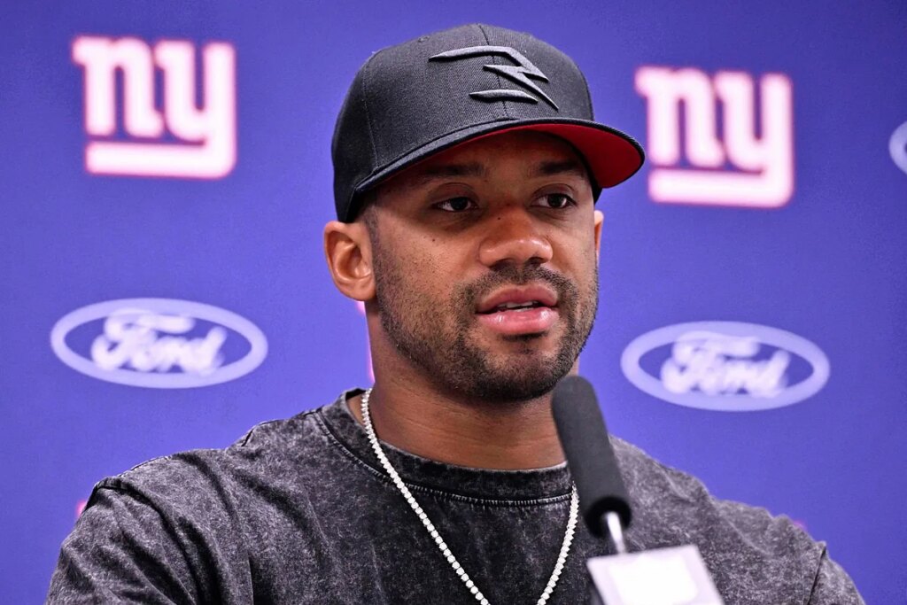 Broncos legend wants Russell Wilson to feel “miserable” while sitting on the Giants bench