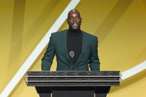Kevin Garnett linked to poker scandal rocking the NBA