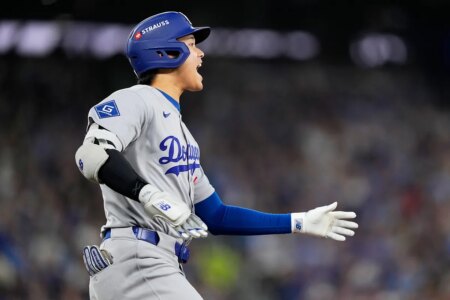 Shohei Ohtani drives the Dodgers to a 5-1 victory that ties the World Series at 1-1