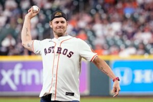 Dodgers fans troll Josh Reddick over unfortunate comment about Yamamoto
