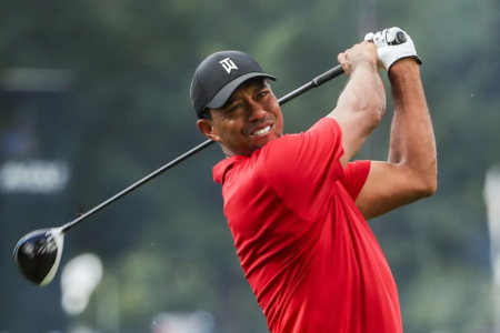 Fans furious as Tiger Woods forced to share PGA Tour win record with golf legend