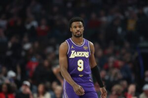 Bronny James divides Lakers fans after his performance against the Thunder