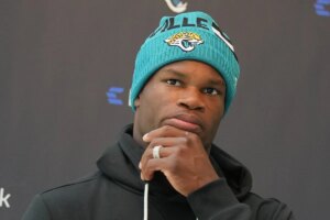 Jaguars rookie Travis Hunter gets humbled at home by wife