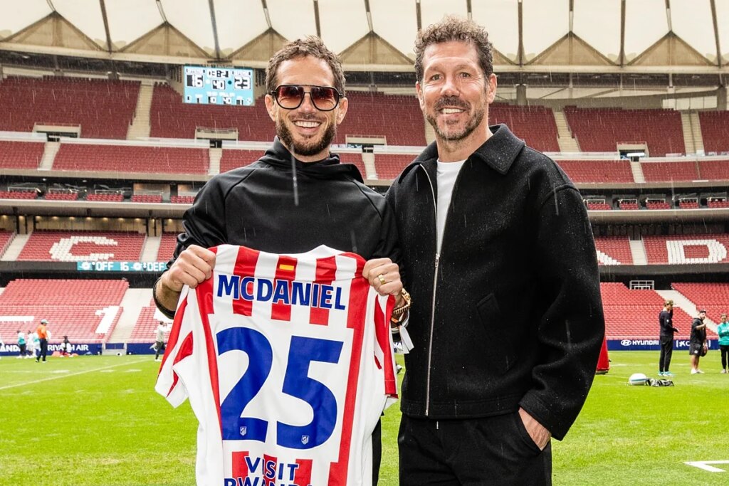 Mike McDaniel on Cholo Simeone: “He is the best in the business in his role”