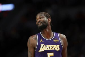 Lakers predicted to trade for a defensive-minded center to challenge Deandre Ayton