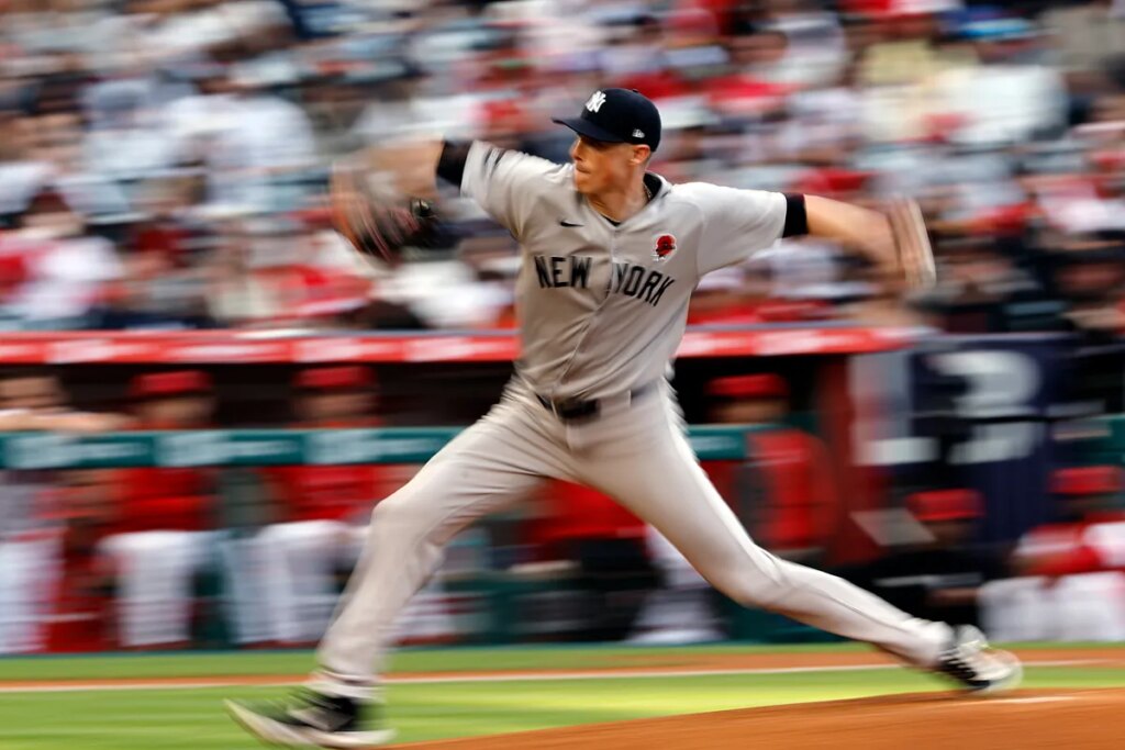 Yankees stay away from big names with first signing for 2026