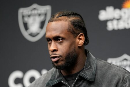 Geno Smith won’t ‘betray’ Pete Carroll even though he’s leading him to failure with the Raiders