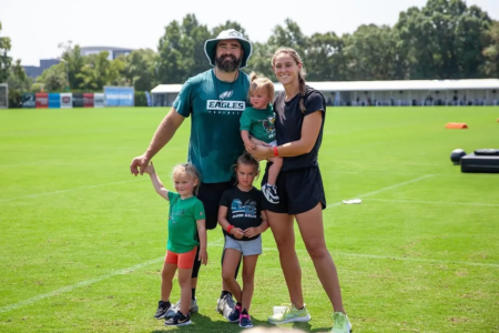 Jason Kelce’s wife, Kylie, gives trolls who mock her daughters’ names a reality check: “You can fu*k off”