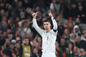 Portugal star hits CR7’s weak spot and admits they aren’t favorites at the World Cup, but issues a warning