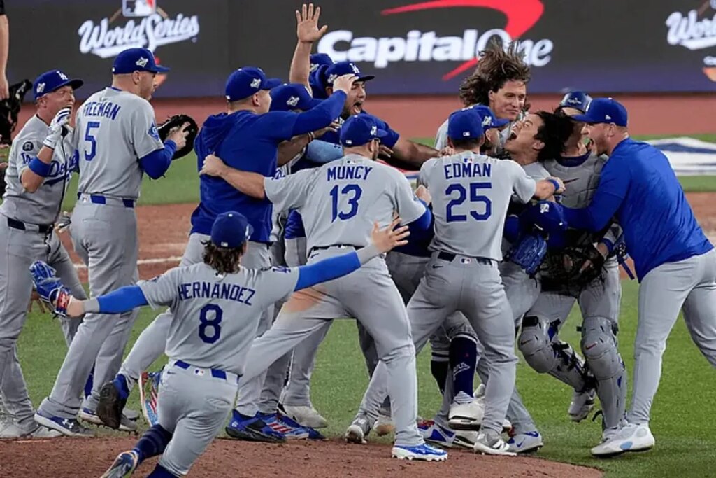 Yoshinobu Yamamoto’s phrase that gave Kike Hernandez goosebumps in the World Series: “Oh, baby, tell me dirty things…”