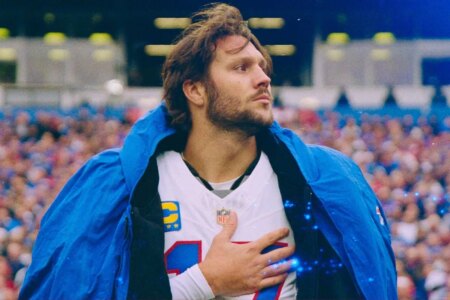 Josh Allen surpasses legendary quarterbacks Manning and Favre with new record