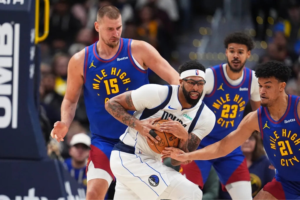 Anthony Davis gives another scare but becomes Cooper Flagg’s best partner in Dallas