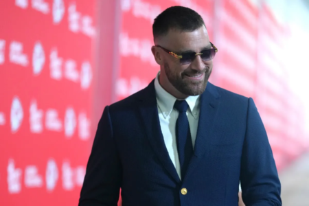 Travis Kelce beats Patrick Mahomes on the Chiefs and is now one step away from securing another prestigious award