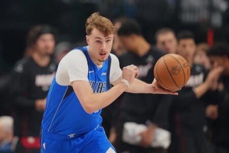 Dallas rookie Cooper Flagg downplays ongoing thumb concern