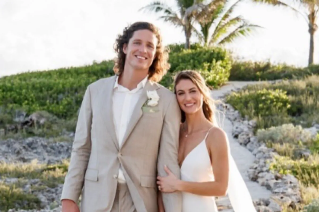 Dodgers pitcher Tyler Glasnow ties the knot with fan he approached during a game