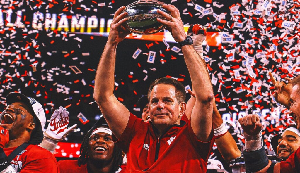 Indiana’s Curt Cignetti Wins Coach of the Year Award for 2nd Straight Season