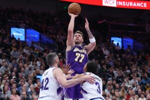 Luka Doncic shrugs off heckler, leads Lakers to high-octane win over Jazz