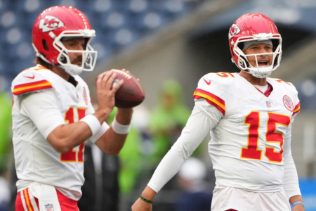 NFL fans react to the Chiefs’ “curse” following Patrick Mahomes and Gardner Minshew’s ACL injuries