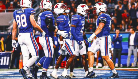 SMU Upsets No. 21 Arizona in Holiday Bowl, Snaps 5-Game Postseason Losing Streak