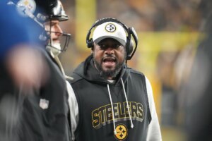 Mike Tomlin’s viral mic’d-up moment resurfaces as he steps down from the Steelers