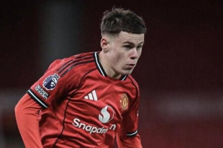 Rooney’s name debuts at Old Trafford as Kai makes his debut and Wayne applauds: “Proud of you”