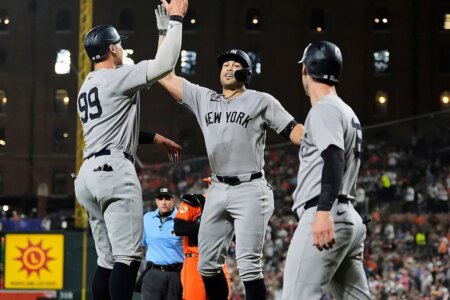 A Yankees star turns his back on the United States in the World Baseball Classic