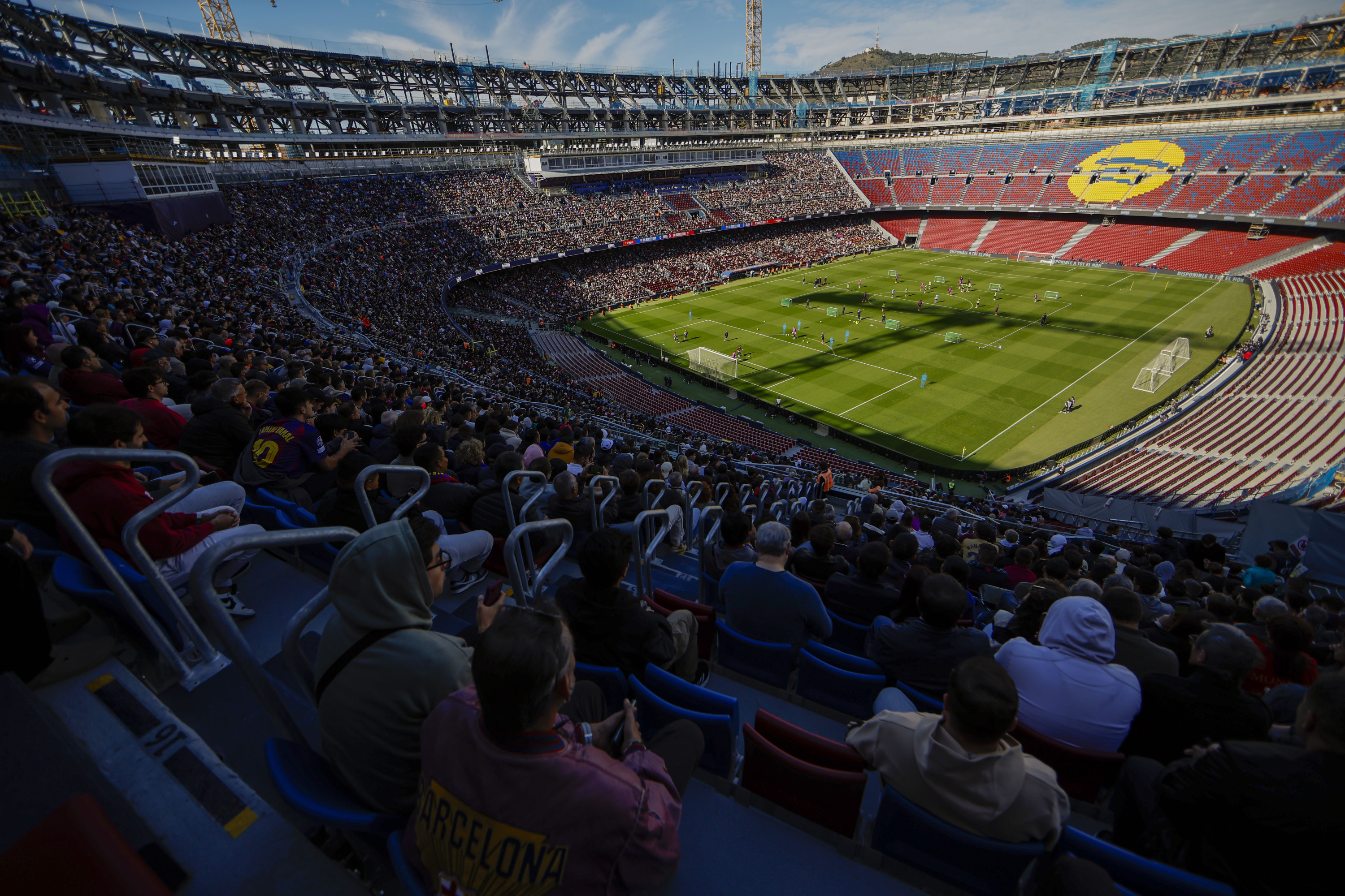 Laporta considers calling elections in March