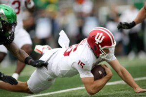 Fernando Mendoza receives a painful comparison to a Super Bowl-losing quarterback