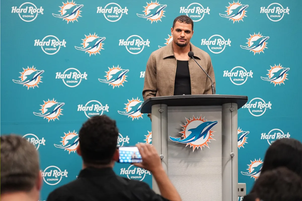The Dolphins’ revolution continues and they are open to negotiating another Miami star who is no longer in their plans