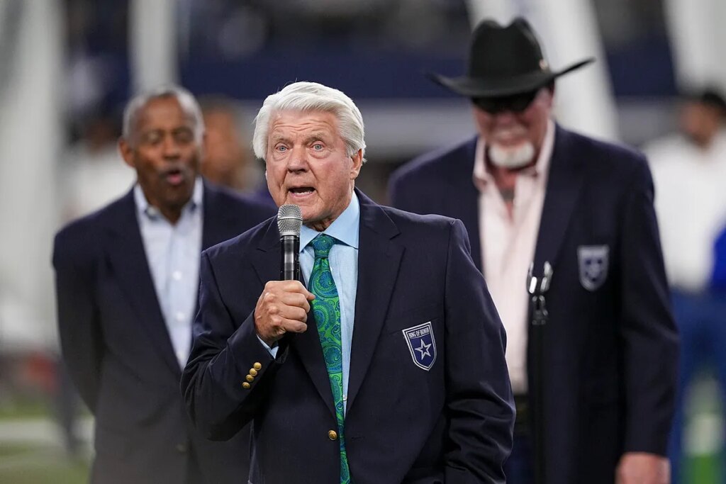 Jimmy Johnson makes an announcement that excites Cowboys fans following his retirement from FOX