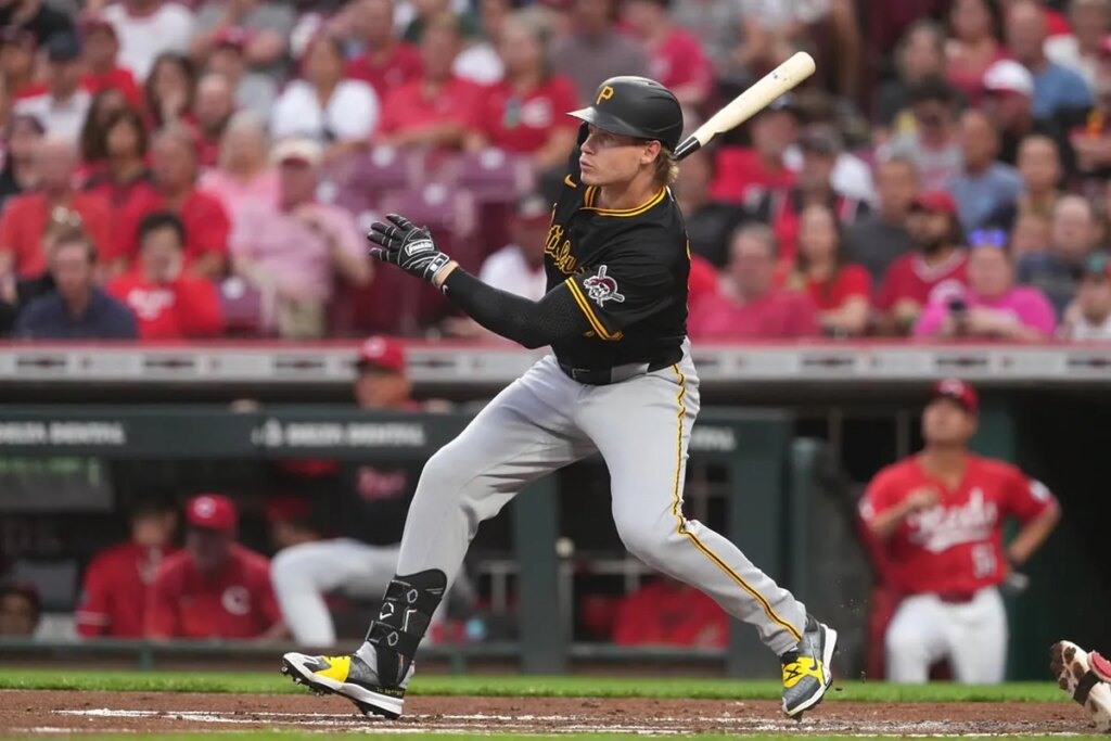 Dodgers claim Jack Suwinski off waivers in bold roster move before Opening Day