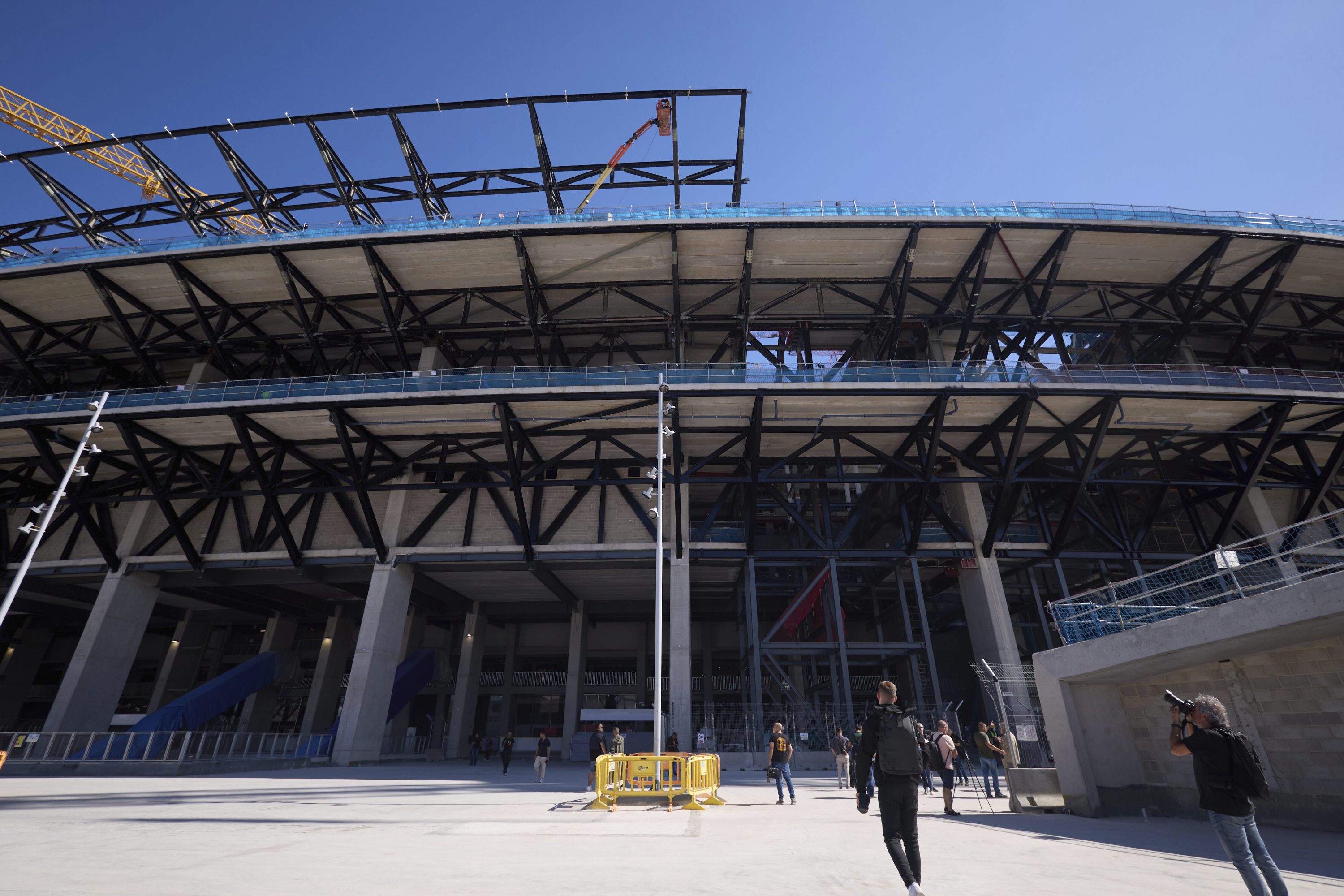 Laporta: "I gave Messi's father the draft contract; I waited a week, two, a month..."