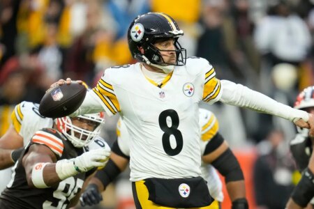 Steelers reportedly have a secret backup QB plan if Aaron Rodgers doesn’t return