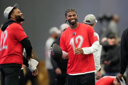 Shedeur Sanders needs to lift spirits again at the Browns after suffering significant loss