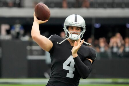 Derek Carr to the Vikings? NFL fans buzz over potential blockbuster return