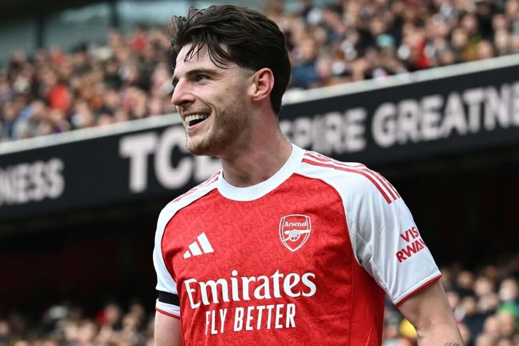 Declan Rice mocks Chelsea fans after assisting the goal winner for Arsenal