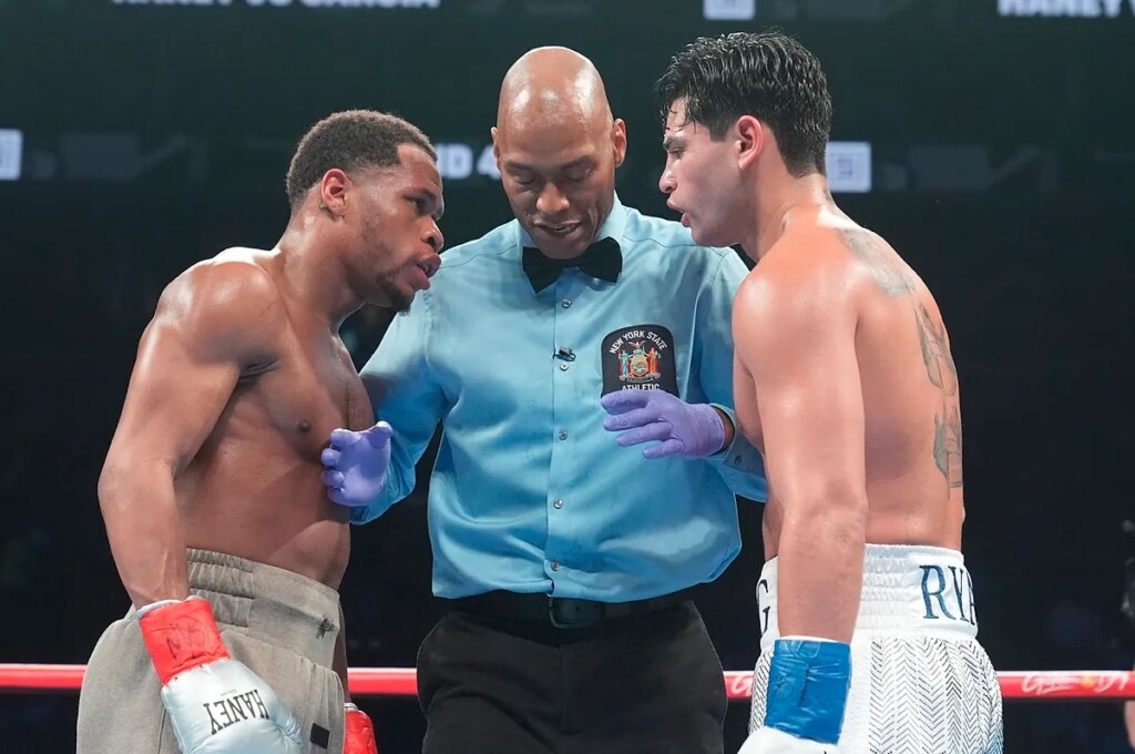 Oscar De La Hoya puts the pressure on Ryan Garcia and Devin Haney: “He’s been talking a lot”