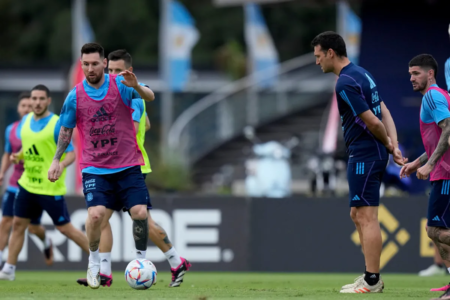 How does the cancellation of the Finalissima so close to the World Cup affect Lionel Scaloni’s Argentina team?