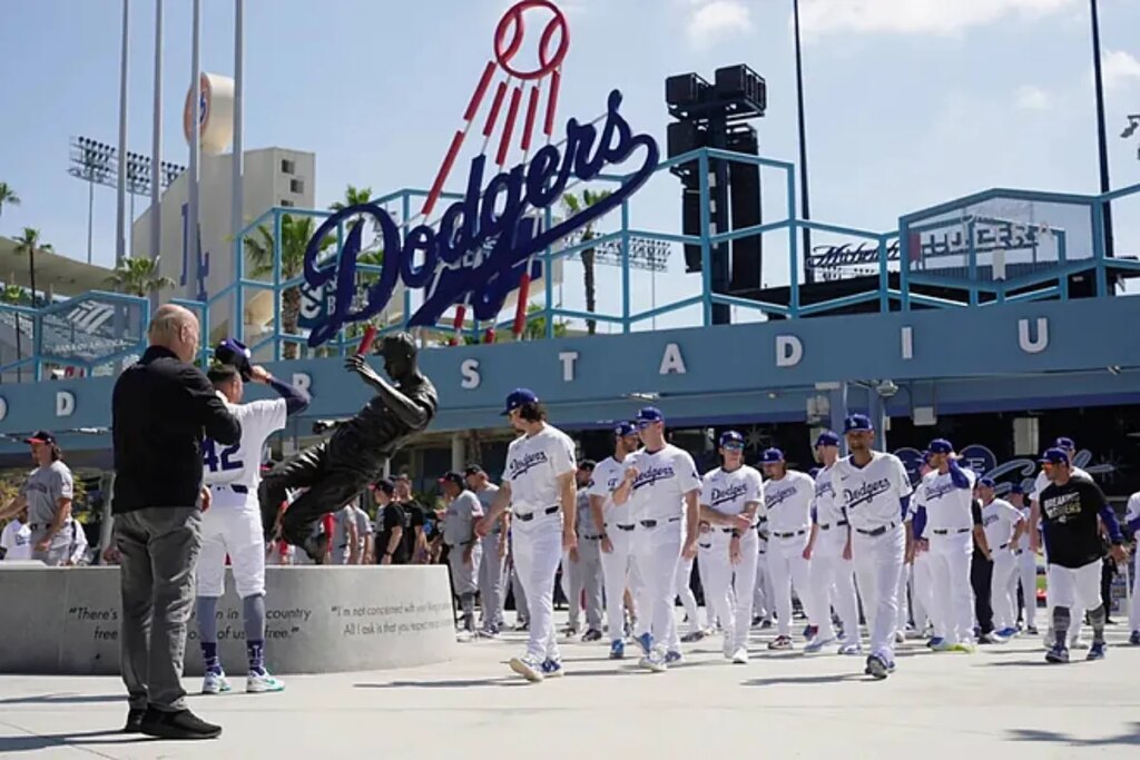 Goodbye Dodger Stadium? Dodgers sign partnership with new brand