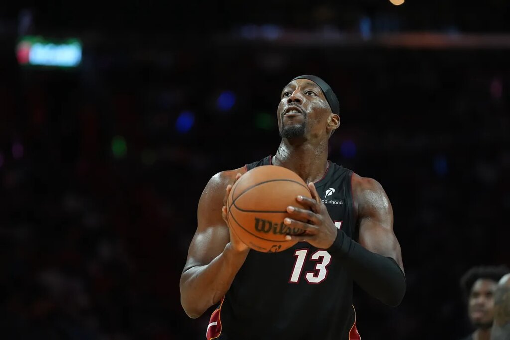 Kyrie Irving reacts to Bam Adebayo’s historic 83-point game in epic fashion