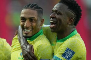 Raphinha shows how close he is to Vinicius Jr as Barcelona Real Madrid rivalry fades