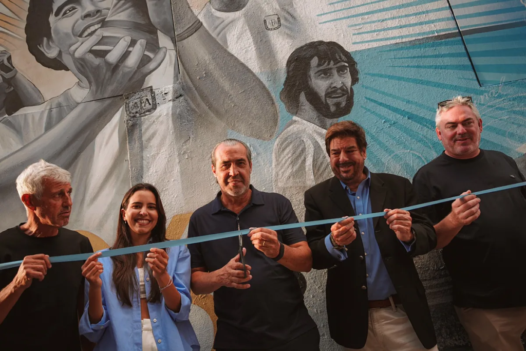 More than 200 people celebrate the unveiling of the first “Heroes of ’86” mural in the United States in Miami